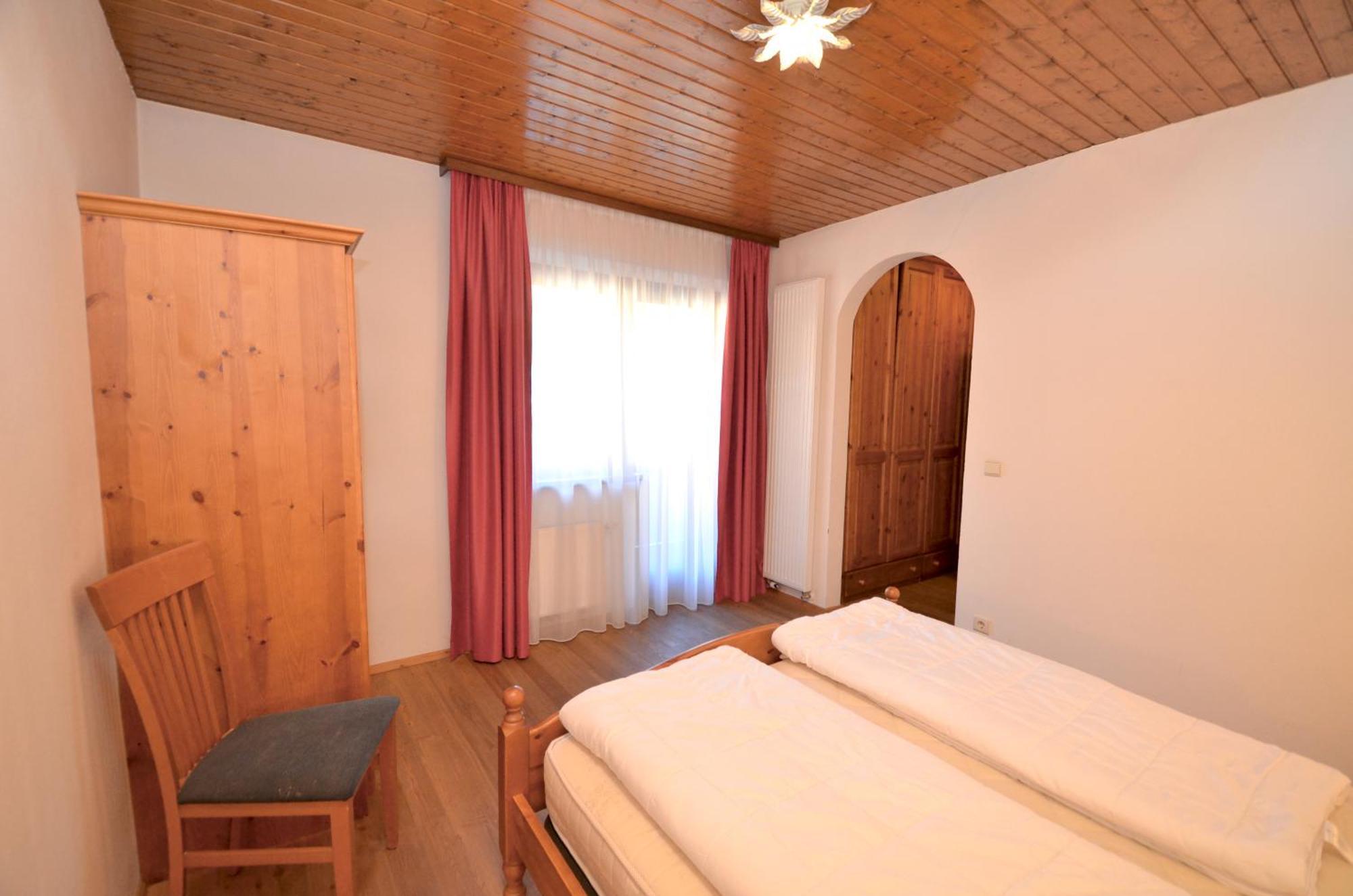 Aurturist Miramonti S Candido San Candido Szoba fotó