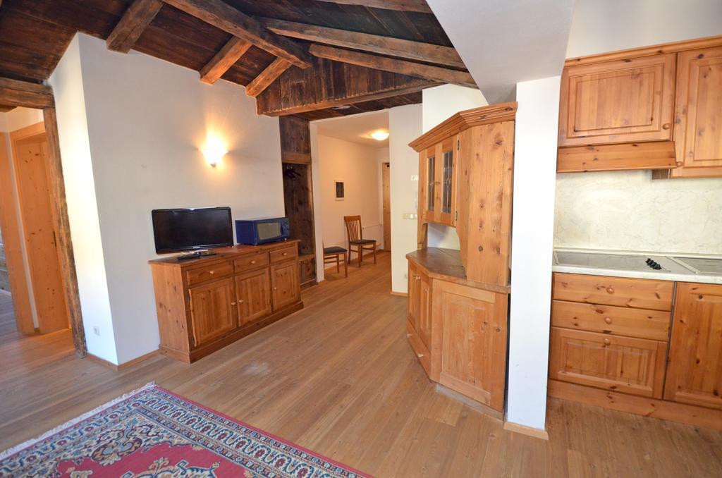 Aurturist Miramonti S Candido San Candido Szoba fotó